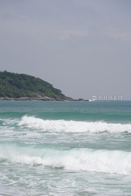 海南三亚万宁日月湾海浪