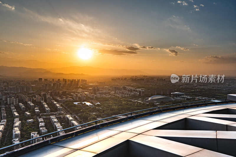 北京夕阳落日奥林匹克塔观景台高空