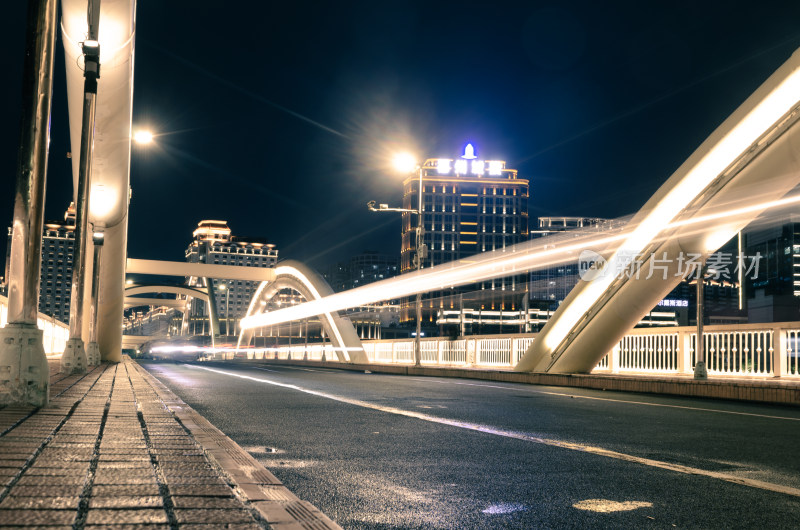 福建省福州市的解放大桥夜景