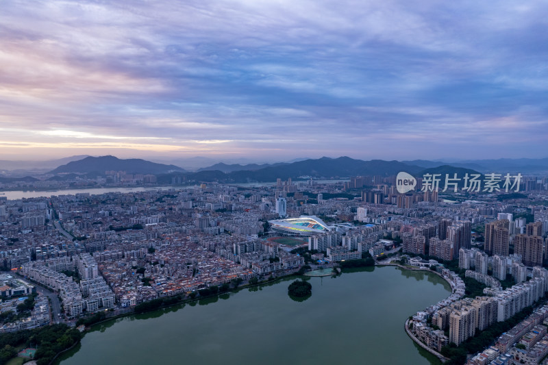 广东肇庆星湖景区日出彩霞航拍摄影图