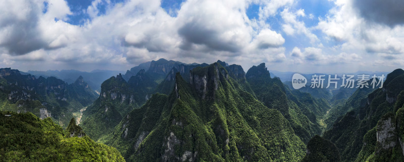 祖国壮丽山河湖南张家界天门山