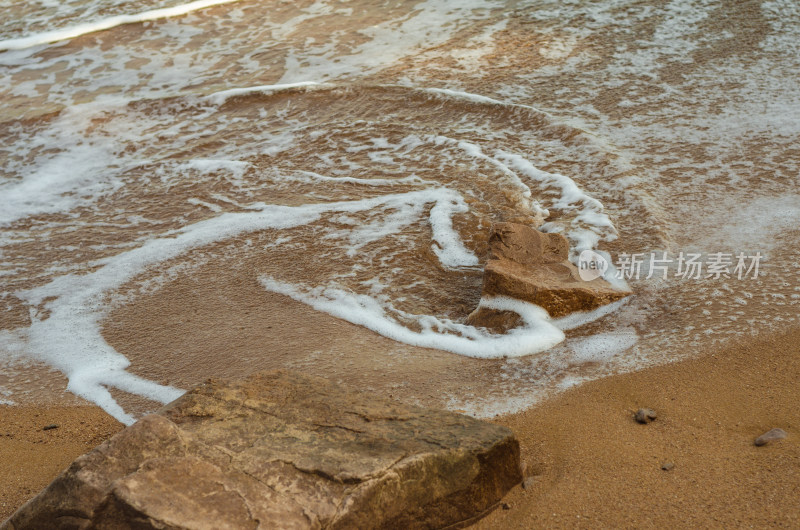 海滩的泡沫