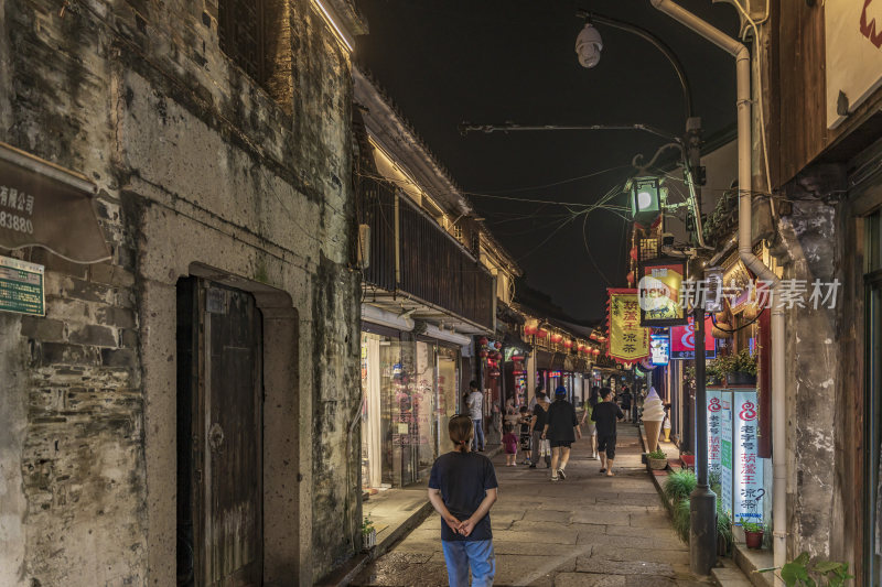 绍兴仓桥直街江南水乡夜景