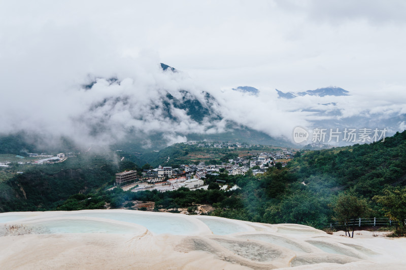 迪庆藏族自治州白水台