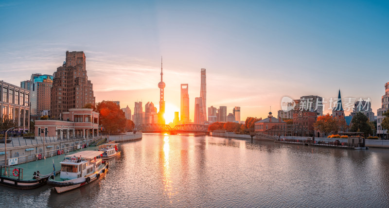 上海天际线地标日出