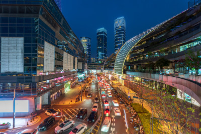 苏州东方之门，市中心城市夜景