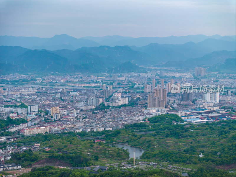 航拍浙江省台州市天台县城市风光