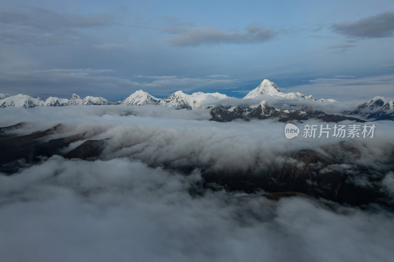 四川甘孜州冷嘎措网红贡嘎雪山高空航拍