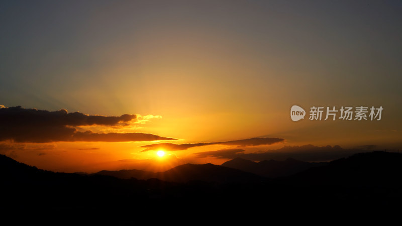 日出阳光天空太阳日出日落夕阳照片摄影