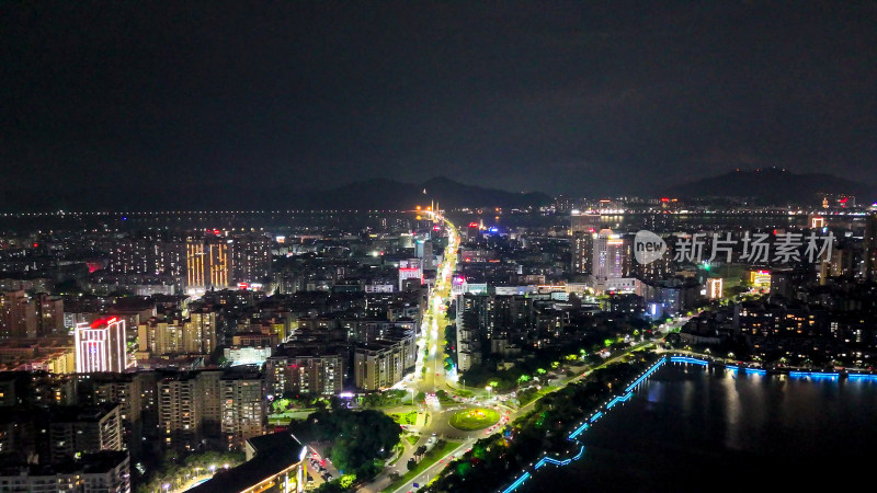 广东肇庆城市夜景灯光航拍图