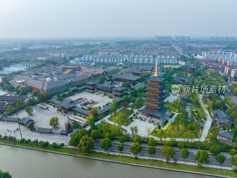 航拍上海宝山寺佛教寺院自然风光