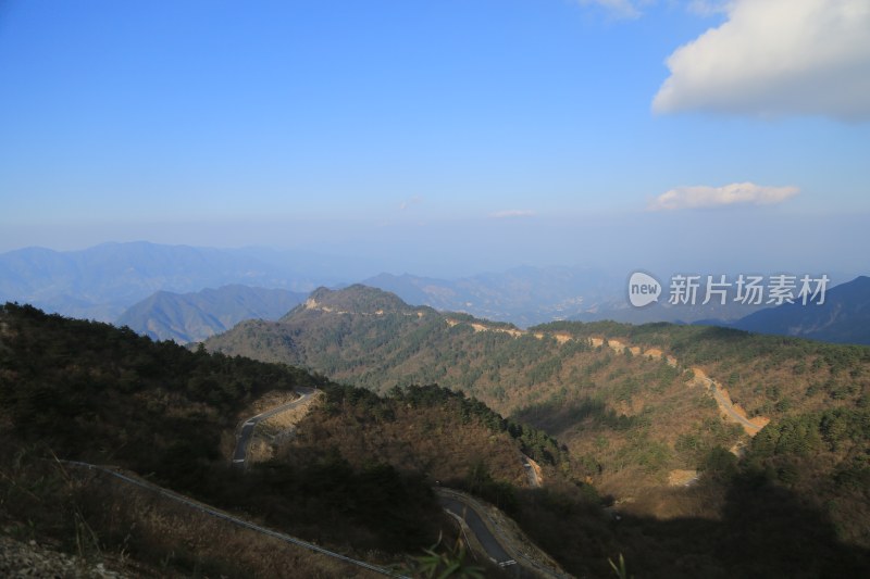 山间 公路 小路 高山 群山 山脉 曲折