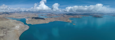 西藏山南羊卓雍措圣湖神湖蓝色高空航拍