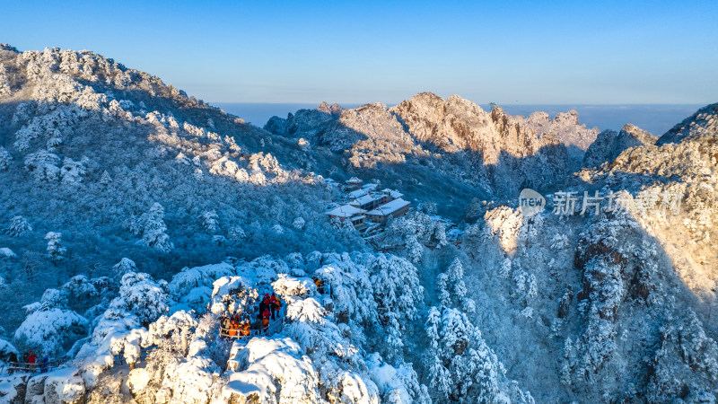 雪后黄山日出航拍