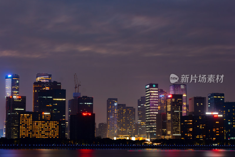 杭州钱塘江高楼夜景延时摄影素材