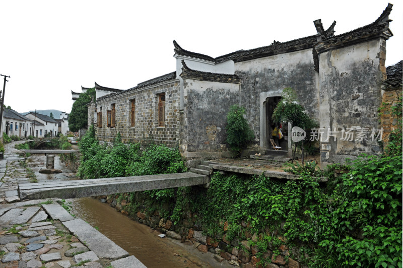 古色古香的传统古建筑屋檐 安徽查济古村