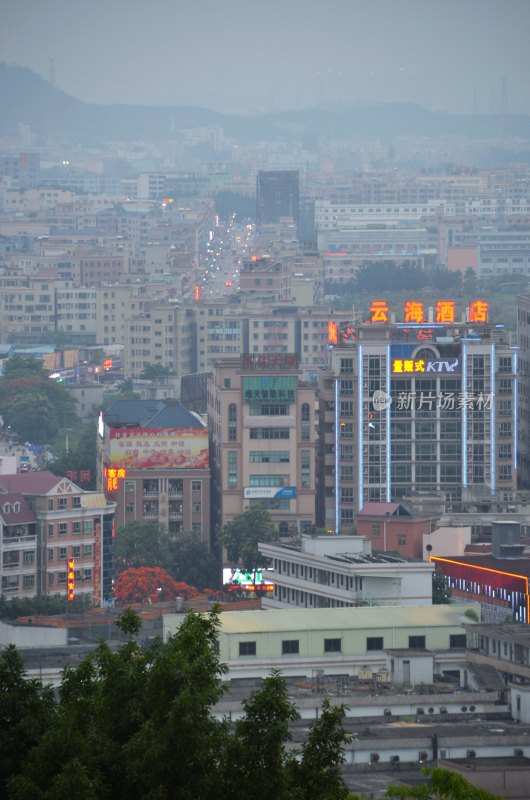 广东东莞：塘厦镇城市风光