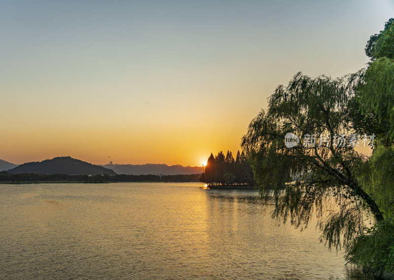 柯岩风景区鉴湖风光