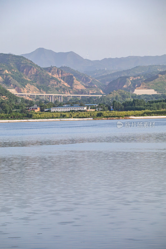 河南三门峡陕州公园天鹅湖黄河公园景点景观