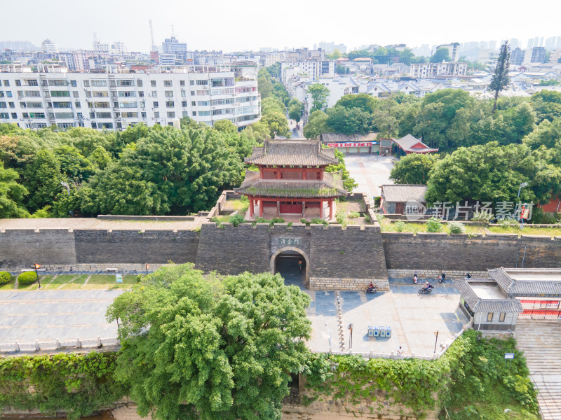 江西赣州城市风光地标建筑航拍图