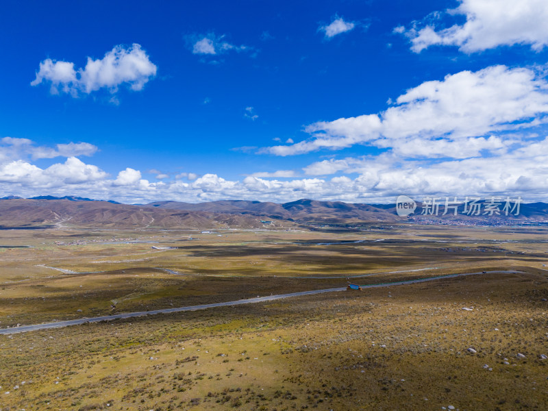 川西理塘格聂自然风景