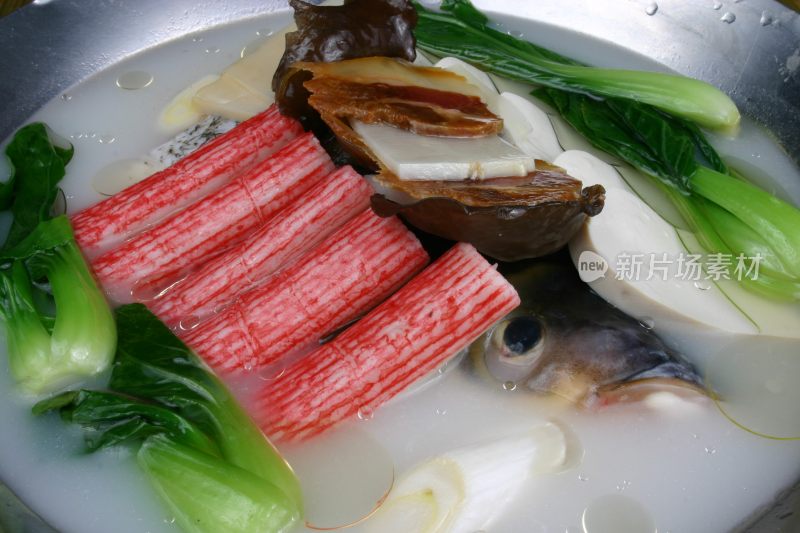 锅仔鱼头豆腐