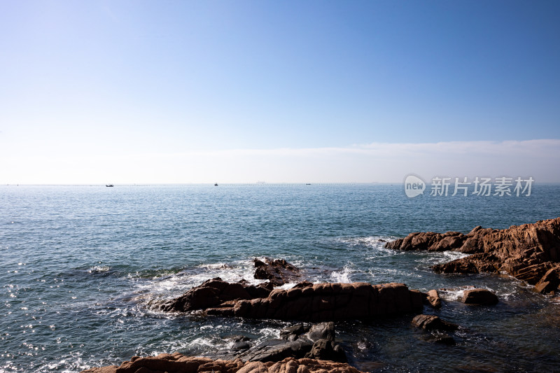 山东青岛第三海水浴场海滨海岸海滩海天景观