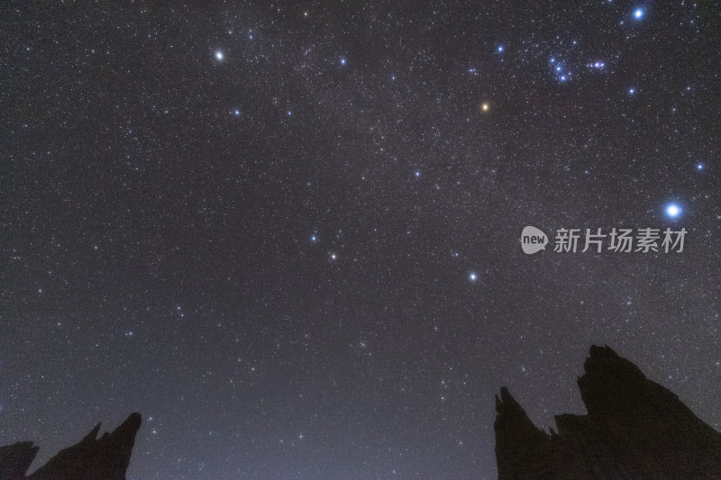 星空下的云南土林特色地貌夜景