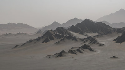 青海海西州茫崖黑独山月球基地网红高空航拍