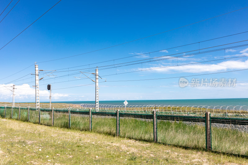 青海湖边铁路