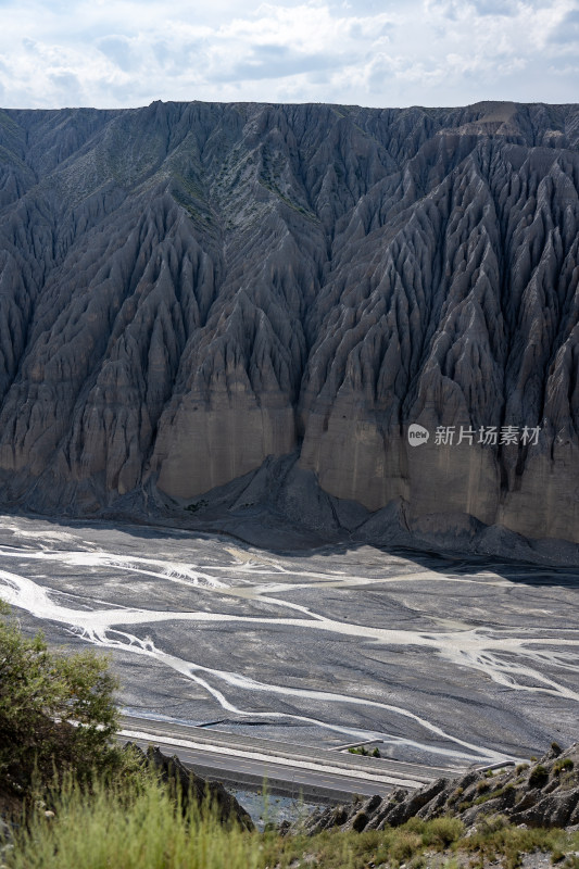 新疆独山子大峡谷