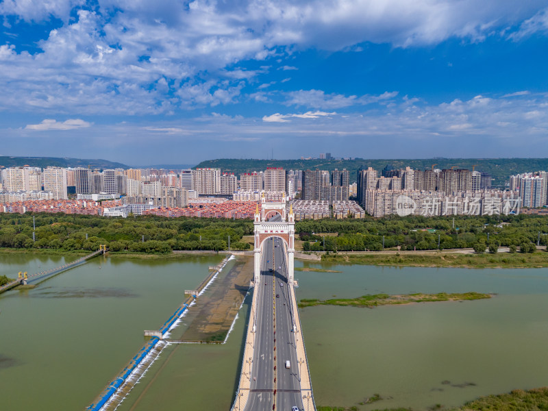 陕西宝鸡城市风光航拍图