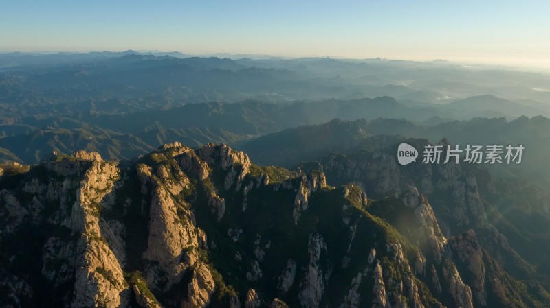 秦皇岛市祖山壮丽山景日出时刻群山绵延画面