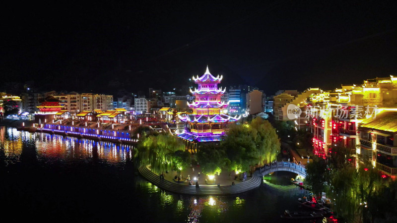 航拍贵州镇远古城夜景镇江阁夜景