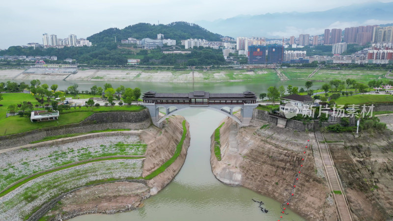 航拍湖北宜昌姊归县木鱼岛公园