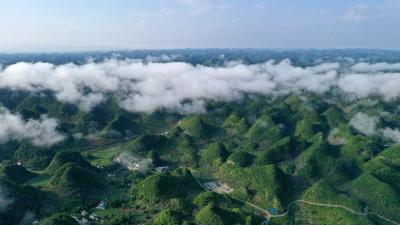 唯美壮观山川大地  云海山峦