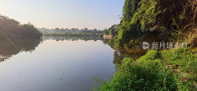 湖南河岸自然风景