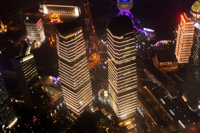 上海双子摩天大楼夜景鸟瞰全景