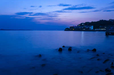 深圳大鹏半岛南澳广场海上夕阳晚霞长曝光