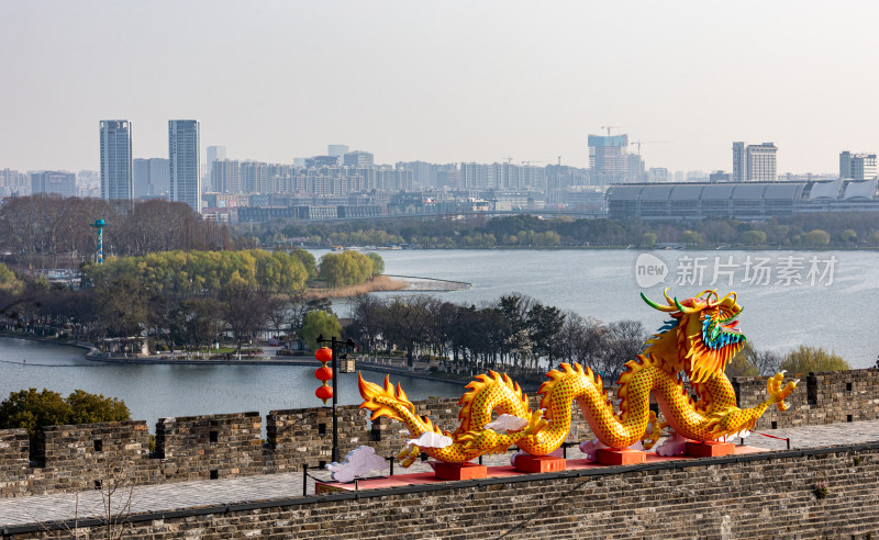 南京古城墙看南京城市建筑景观