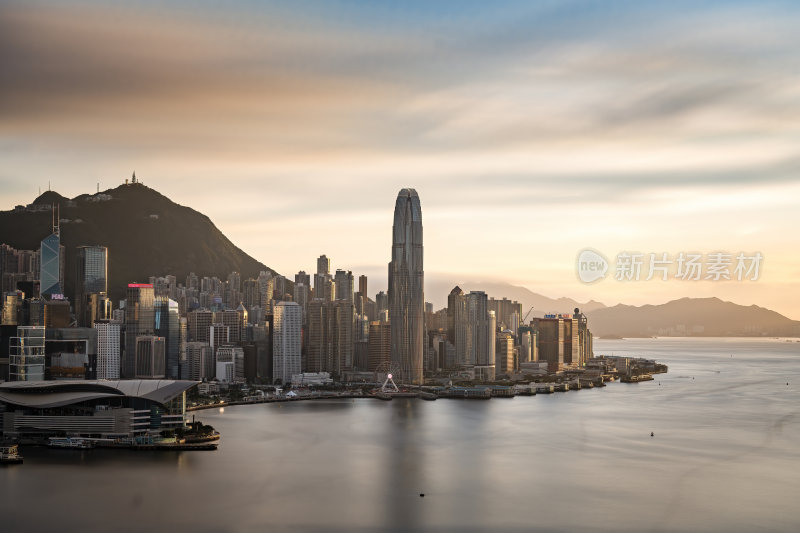 香港维多利亚港CBD中环日落夜景繁华都市