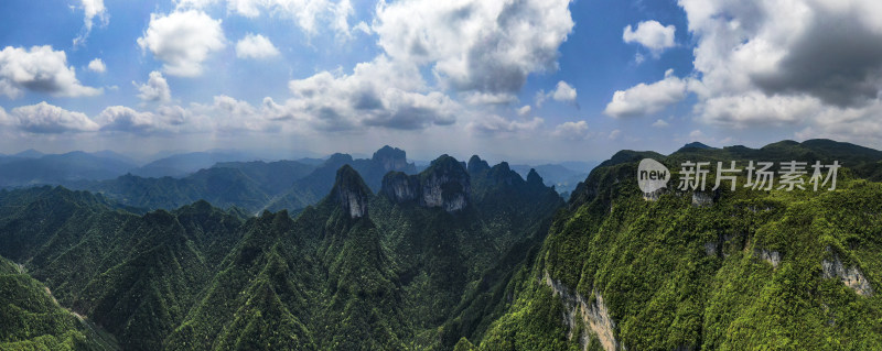 祖国壮丽山河湖南张家界天门山