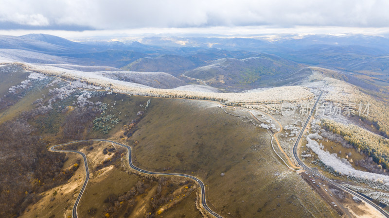 航拍山间蜿蜒曲折的公路全景