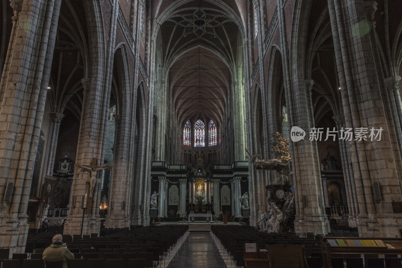 壮观的圣巴夫大教堂内景