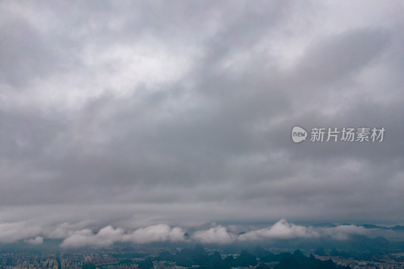 桂林城市乌云密布暴雨来临航拍