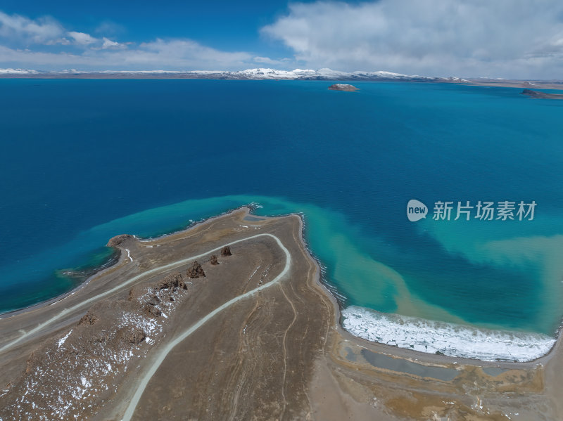 西藏那曲纳木措圣象天门湖泊雪山高空航拍