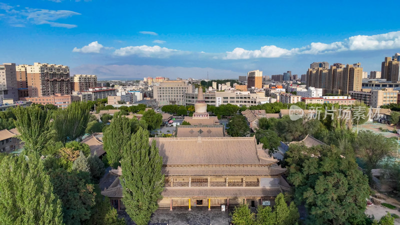 甘肃张掖大佛寺历史文化古建筑航拍图