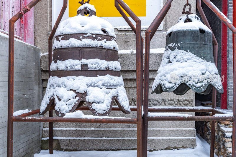 雪后的寺庙