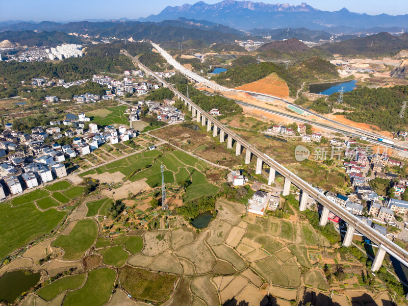 江西上饶乡村田园风光航拍图