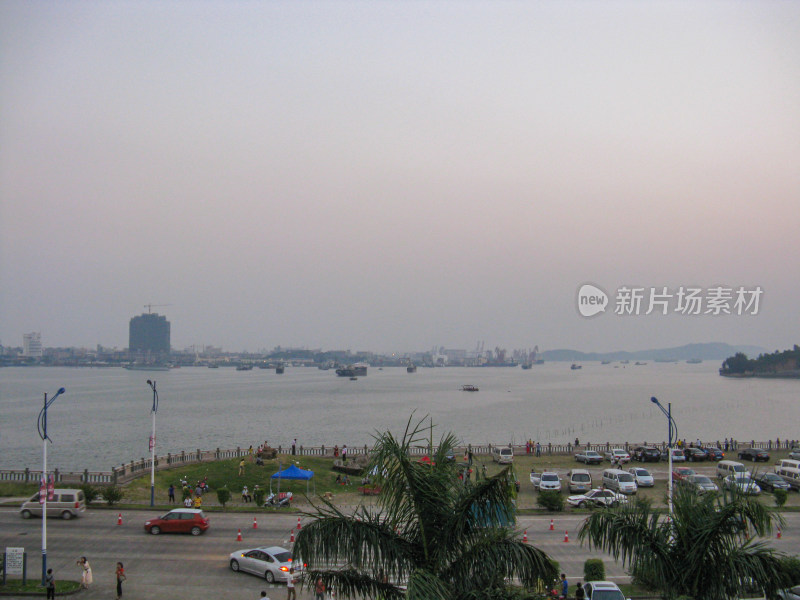 2012年广西防城港的海岸线城市风光
